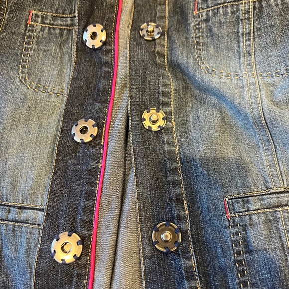 Chicos Denim Jacket‎ Embellished Pink Floral Button Front Jean Jacket - Picture 9 of 10